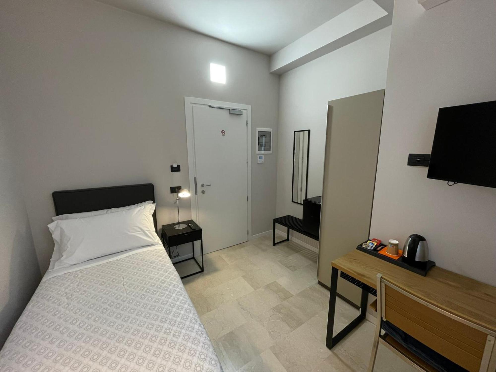 La Galleria Lodge Парма Экстерьер фото