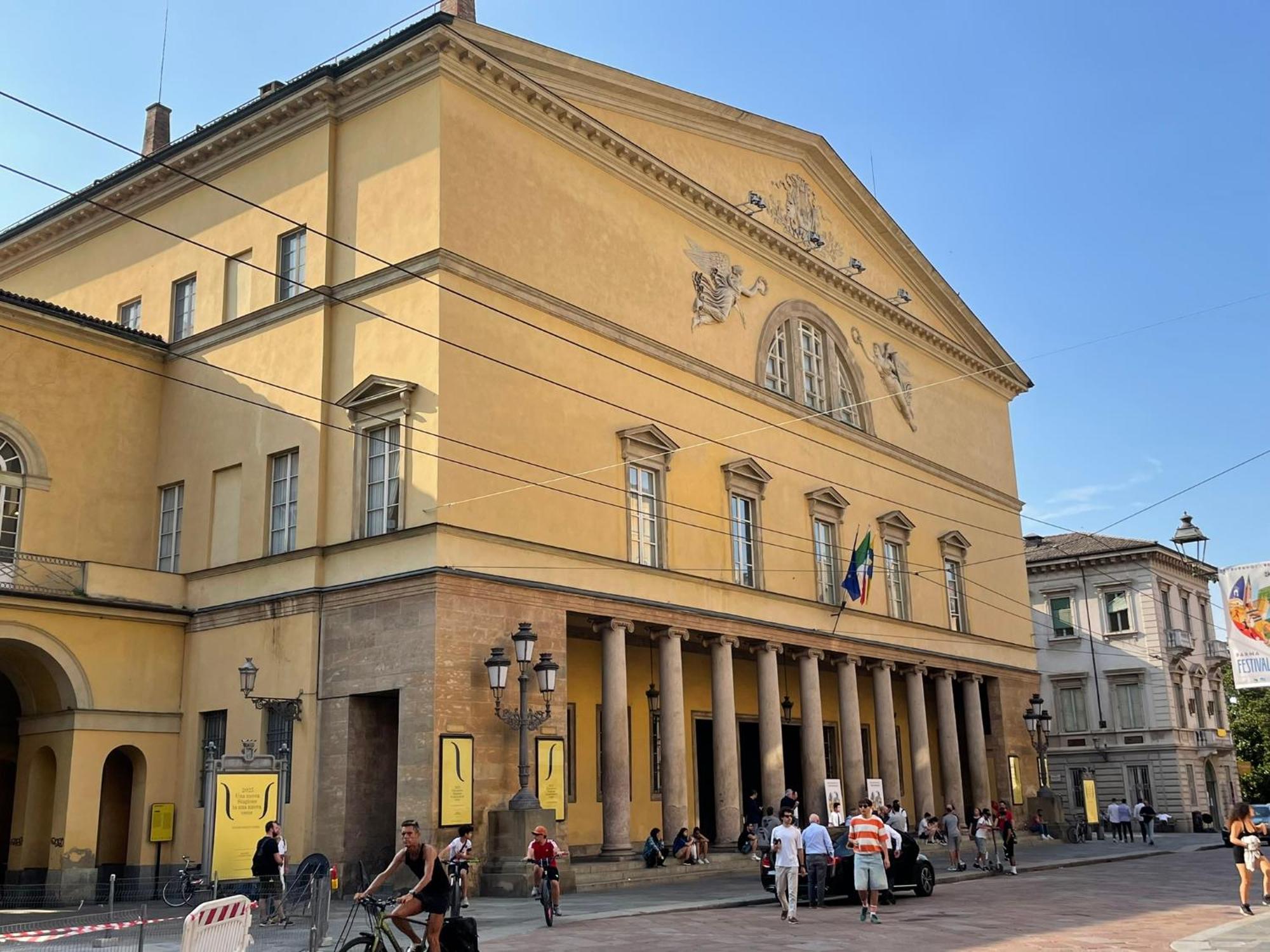 La Galleria Lodge Парма Экстерьер фото